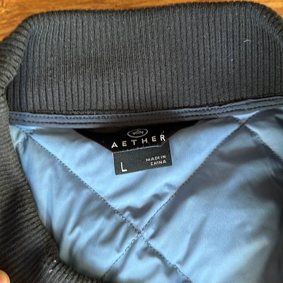 Aether Jacket size L - Picture 2 of 4